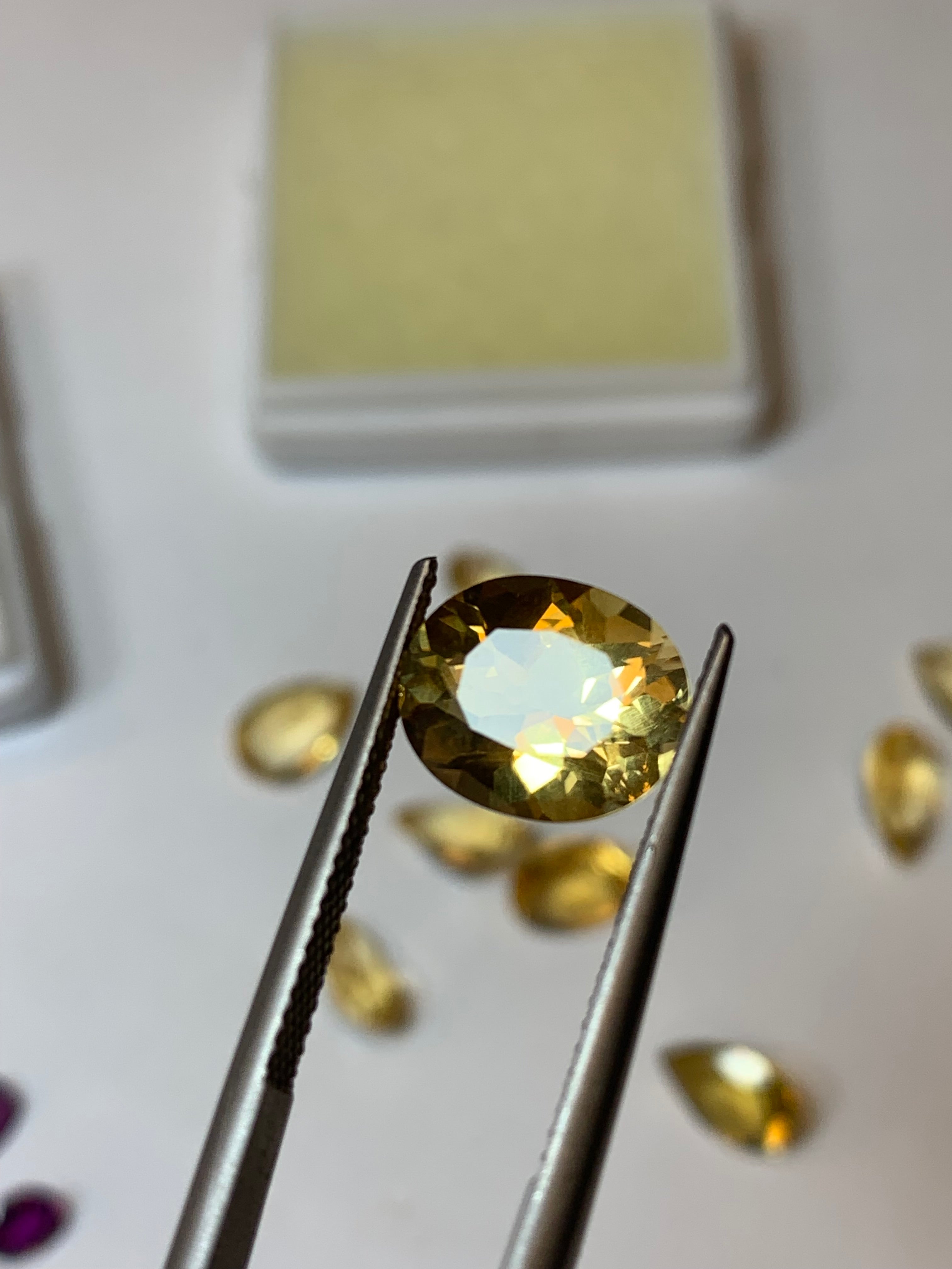 Oval citrine cut