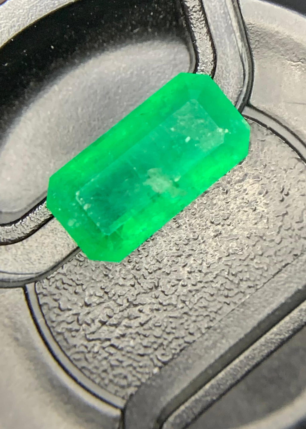 Swat emerald faceted loose