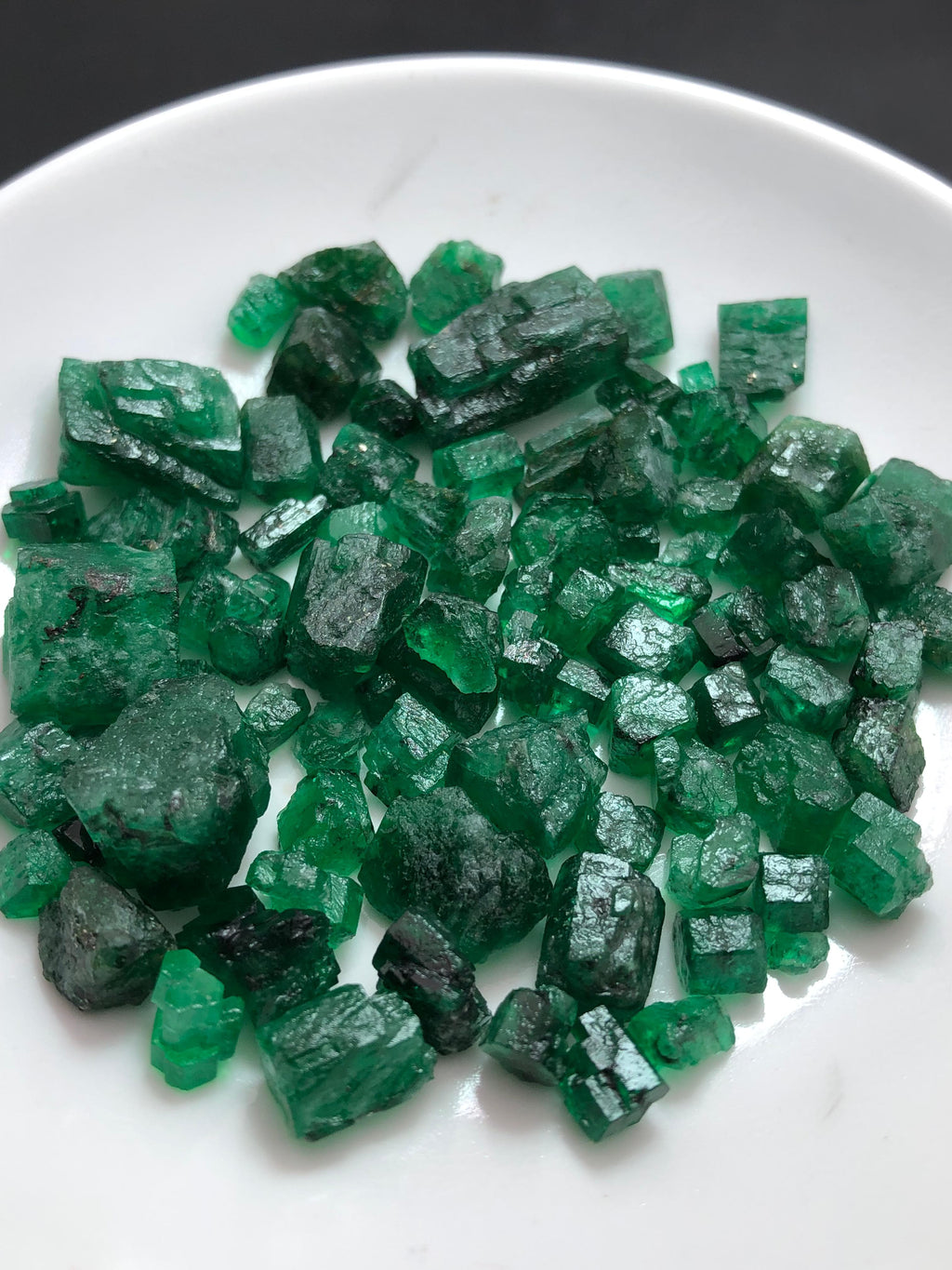 Buy This Natural 250 carat emerald for faceting & lapidary or collecting .