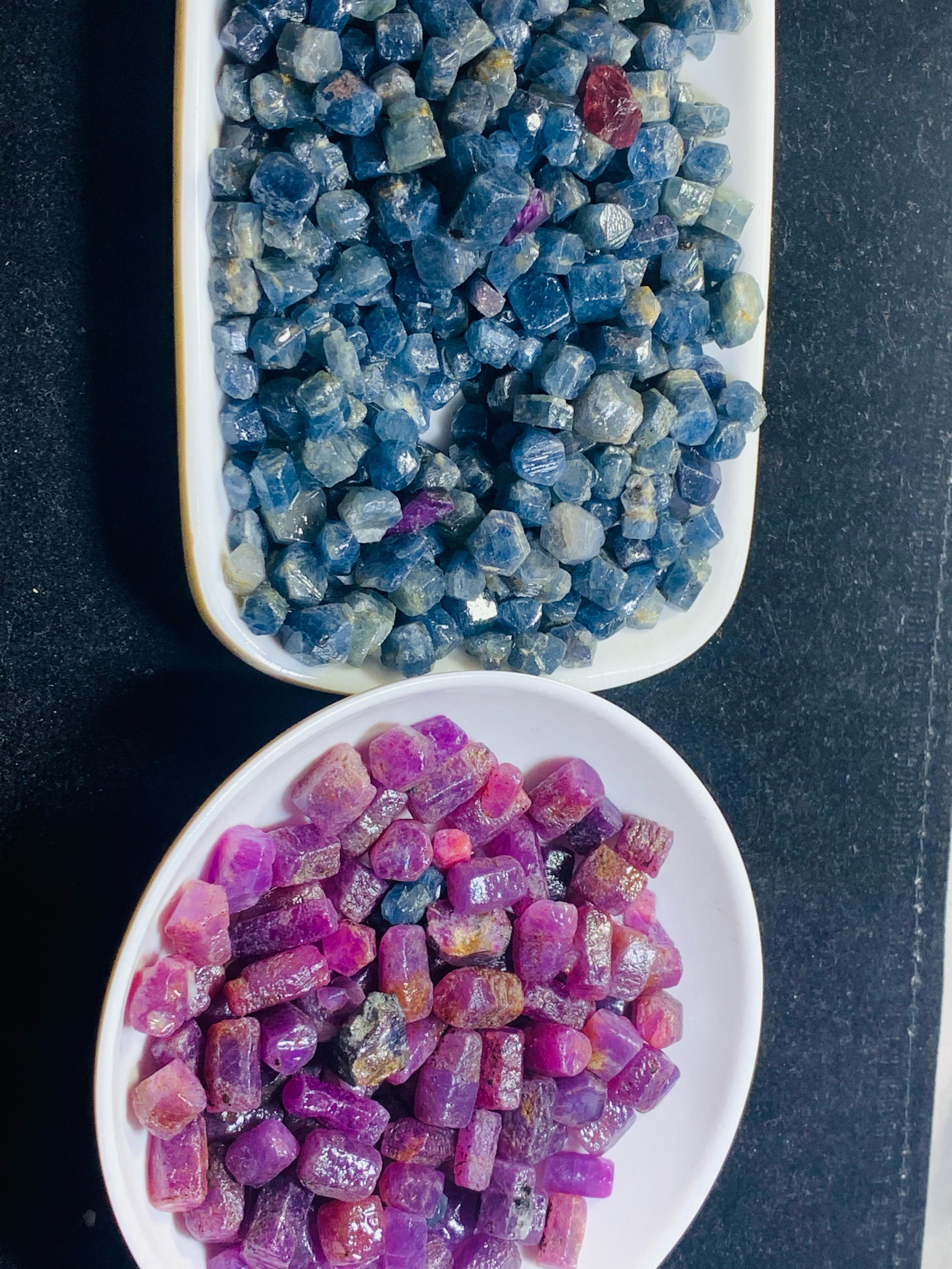 Natural ruby

Natural sapphire

