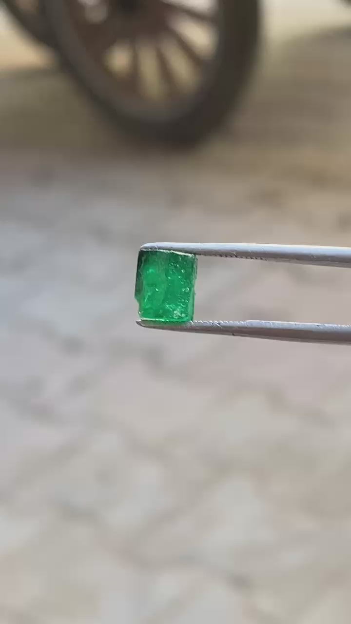 100 Carat Rough Emerald Stones from Swat