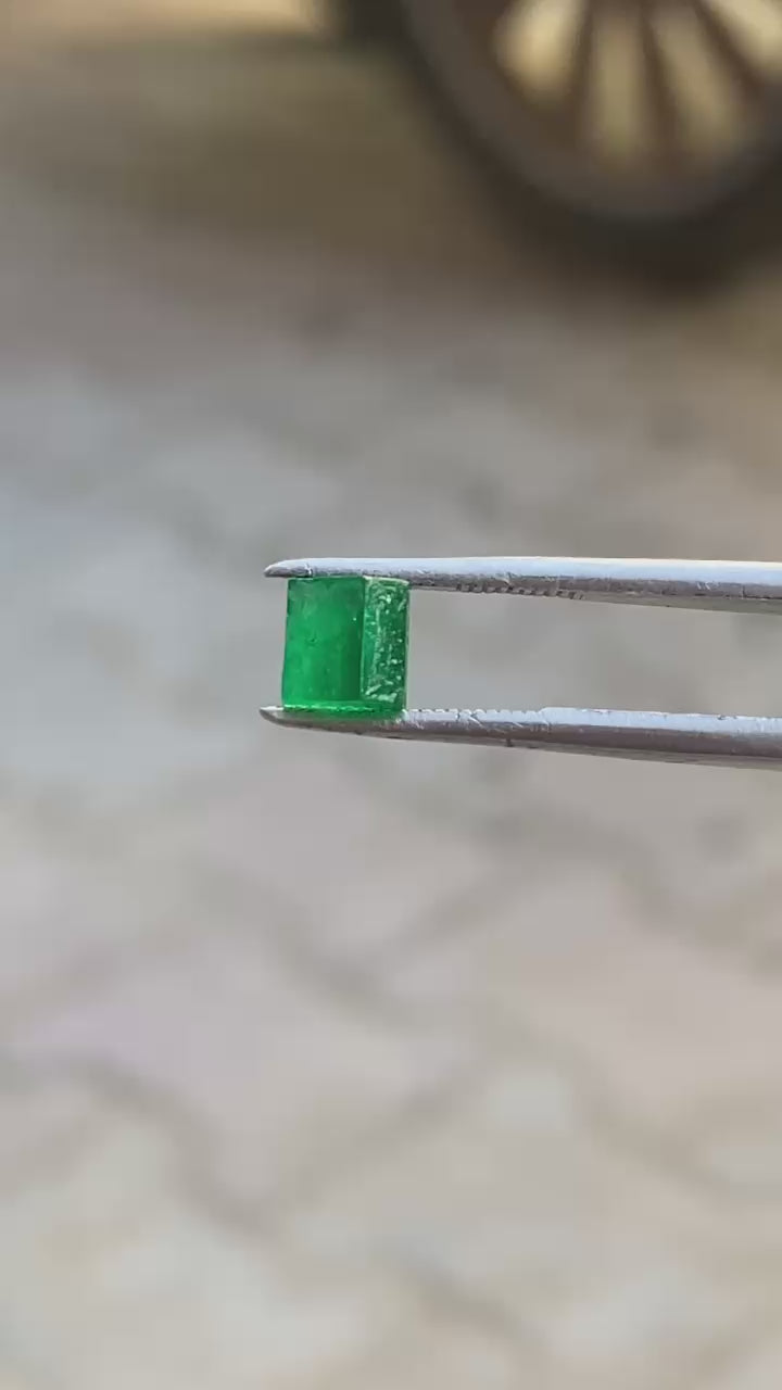 100 Carat Rough Emerald Stones from Swat